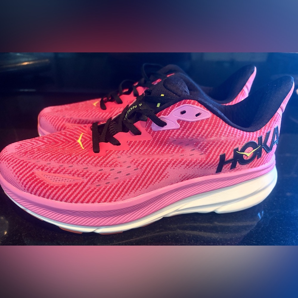 NWOT Hoka Women's Clifton 9 Hot Pink & Black Performance Running Shoes